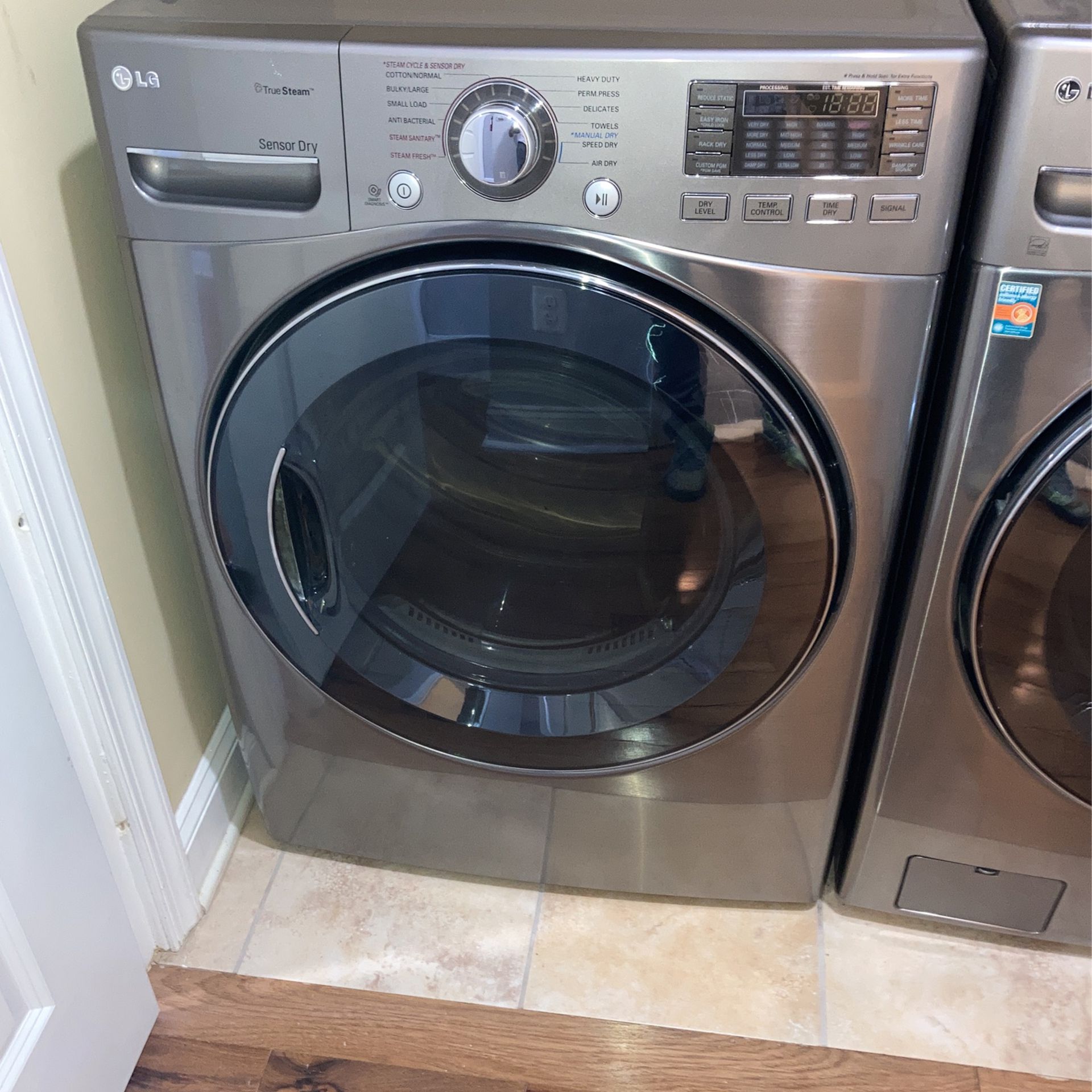 NEW LG  Washer and Dryer 