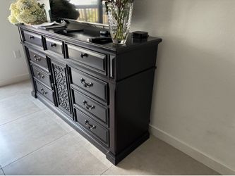 Nice Dresser
