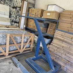 Industrial Equipment – Pallet Jack + Forklift Lifting Boom Attachment