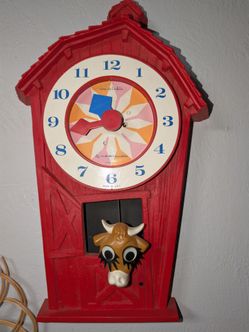 Vintage Wee Winkie Little Red Barn Pendulum Clock NO KEY by Westclox