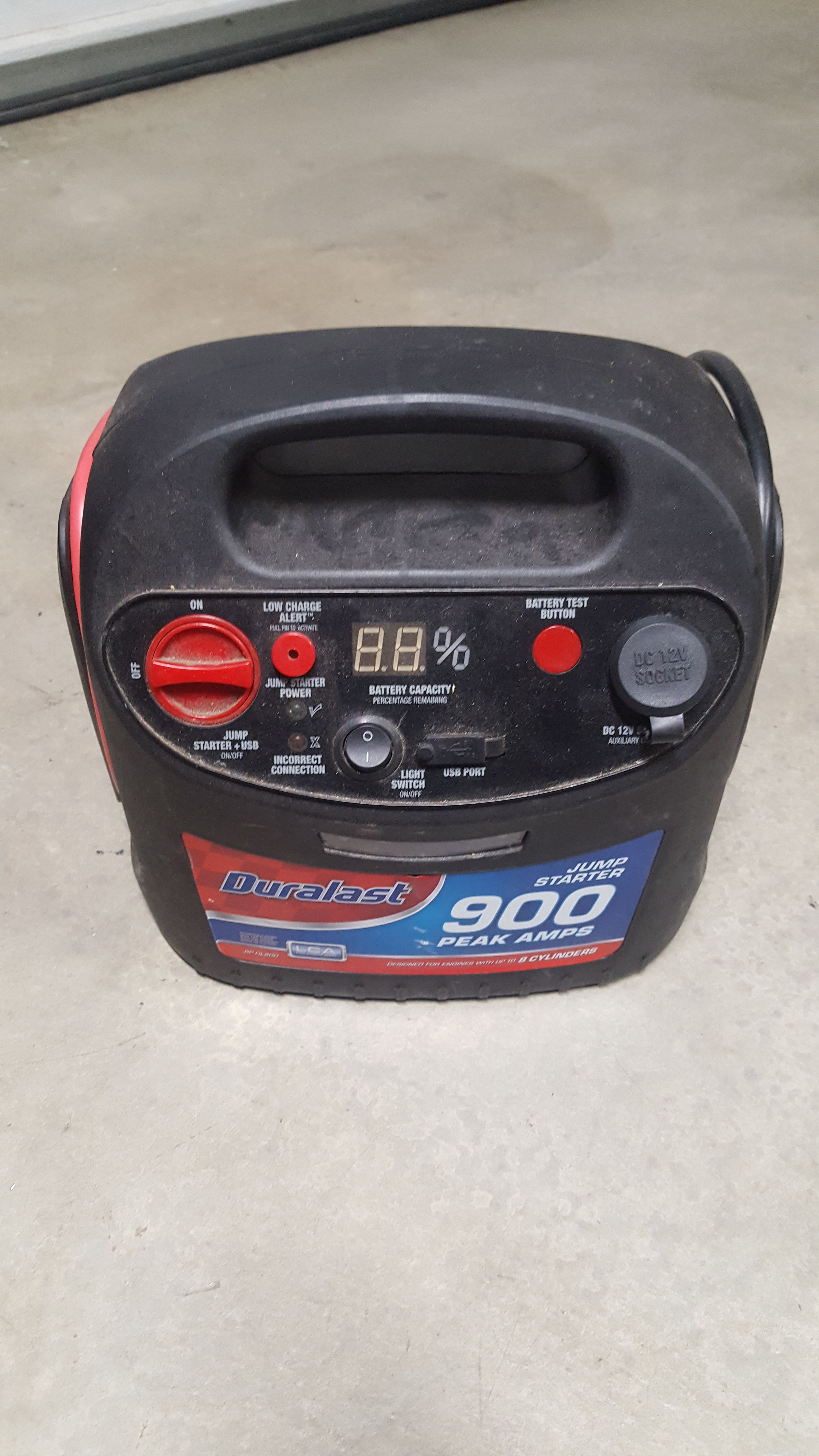 Duralast 900 Amp 12 Volt Portable Battery Jump Starter