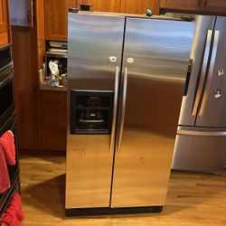 Kitchen Aid Refrigerator 