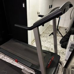 Treadmill 