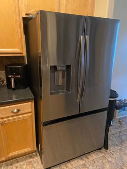 Samsung 36 in. 31 cu. Refrigerator