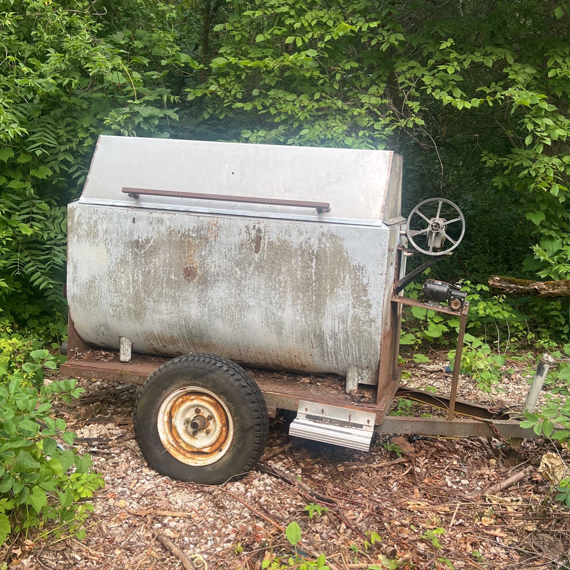 Pig Roaster