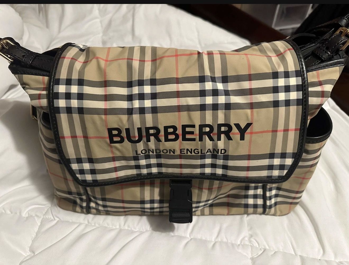Burberry Diaper Bag , Changing Pad And Also Bib . 