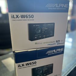 Alpine Ilx-w650  Double Din Apple Car Play