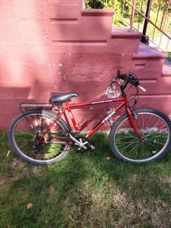 Trek Mountain Track 800 Mountain Bike