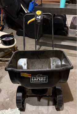 Expert Gardener 66 lb Capacity Push Broadcast Spreader