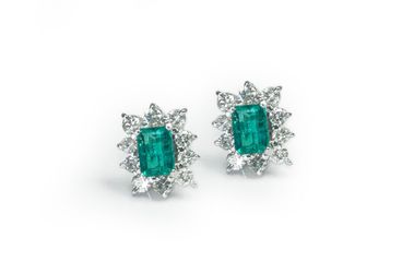 Emerald-Cut Emerald Stud Earrings with Diamond Sunburst Halo in 18K White Gold - E349😘🤙 20 stones (Diamonds) 0.6 ctw 2 stones (Emeralds) 1.00 ctw Co