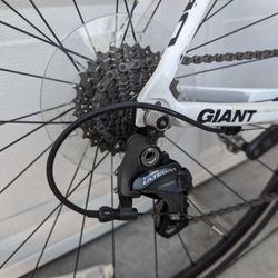 Giant Defy, Carbon Fiber Road Bike 2014 Medium Large