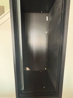 ENTERTAINMENT CENTER