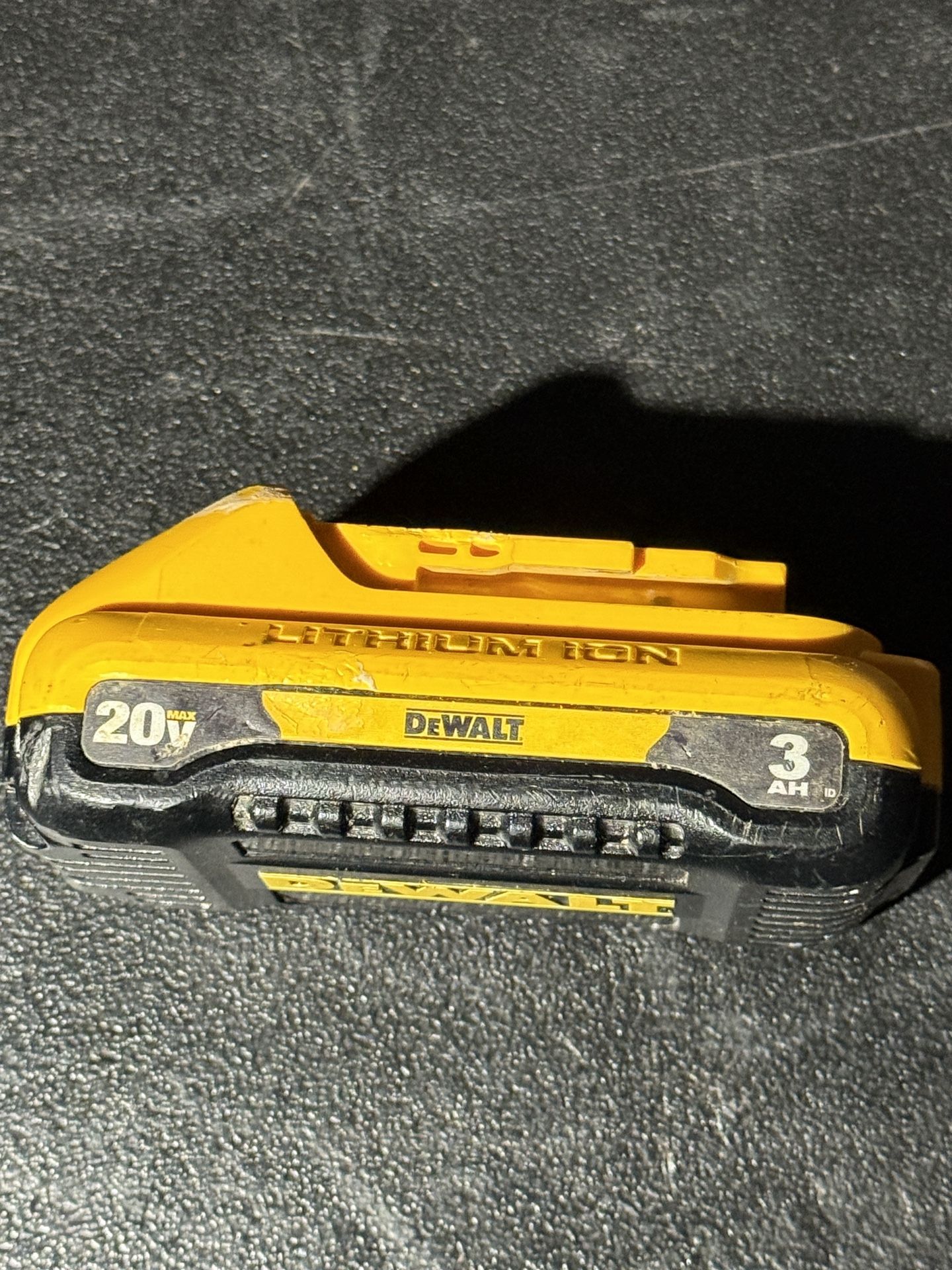 20V MAX Lithium-lon 3.0Ah Battery