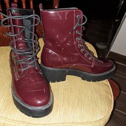 Like New Forever 21 Boots
Only used ones.
Size 7