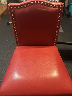 2 counter stools