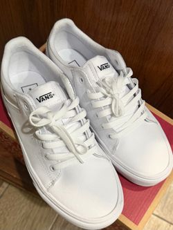 VANS Seldon Sneakers Womens size 9