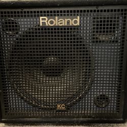 Roland KC-550 Keyboard amp