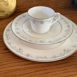 Royal Doulton Fine Bone China 