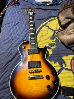 Les Paul custom guitar