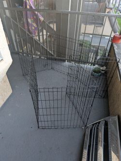 Dog Cage Play Pin