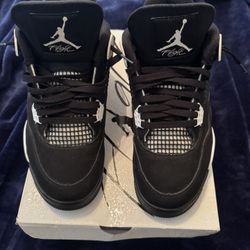 Jordan 4 Retro White Thunder