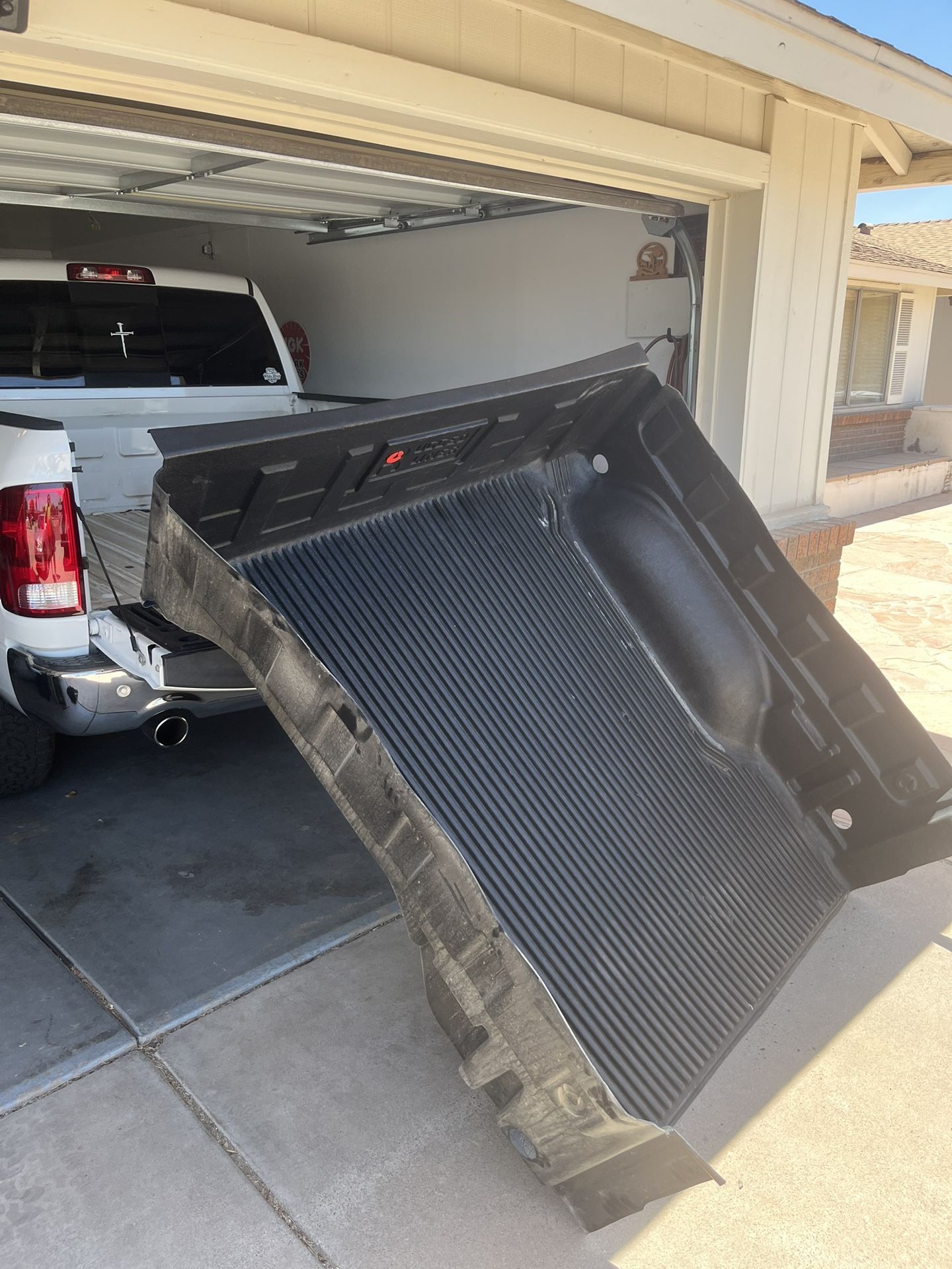Plastic Bed Liner/ 09-18 RAM Short Bed