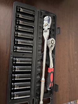1/2 ratchet and socket set