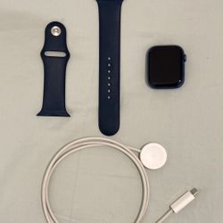 Apple Watch Series 7 - Blue Aluminum - 45mm