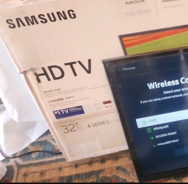 TV SAMSUNG SMART 32".