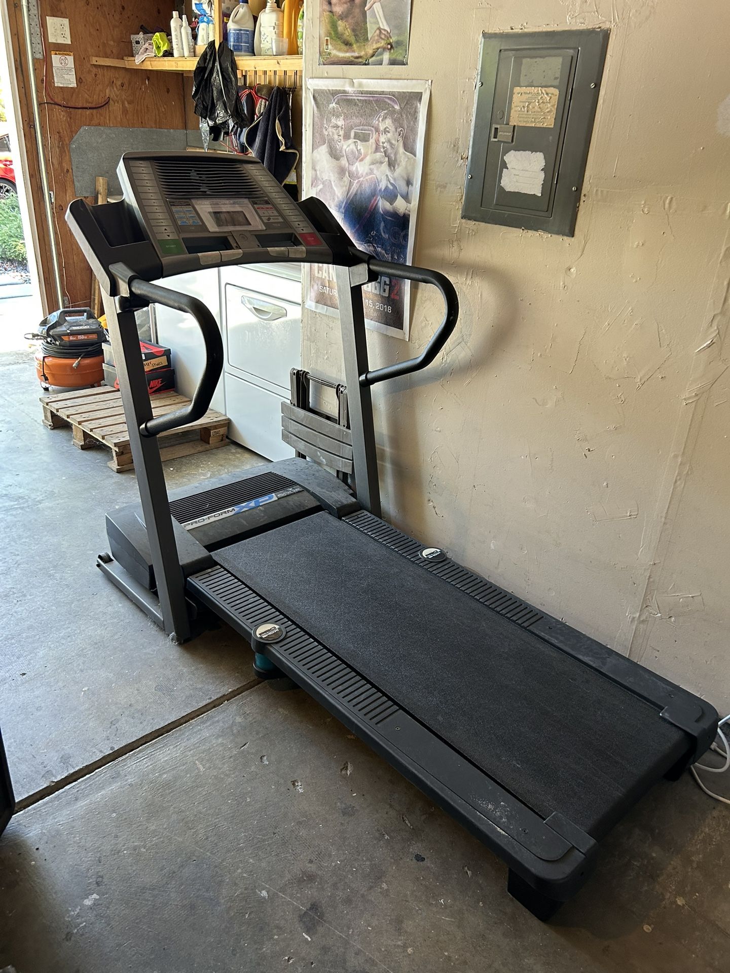 Treadmill - Pro Form XP
