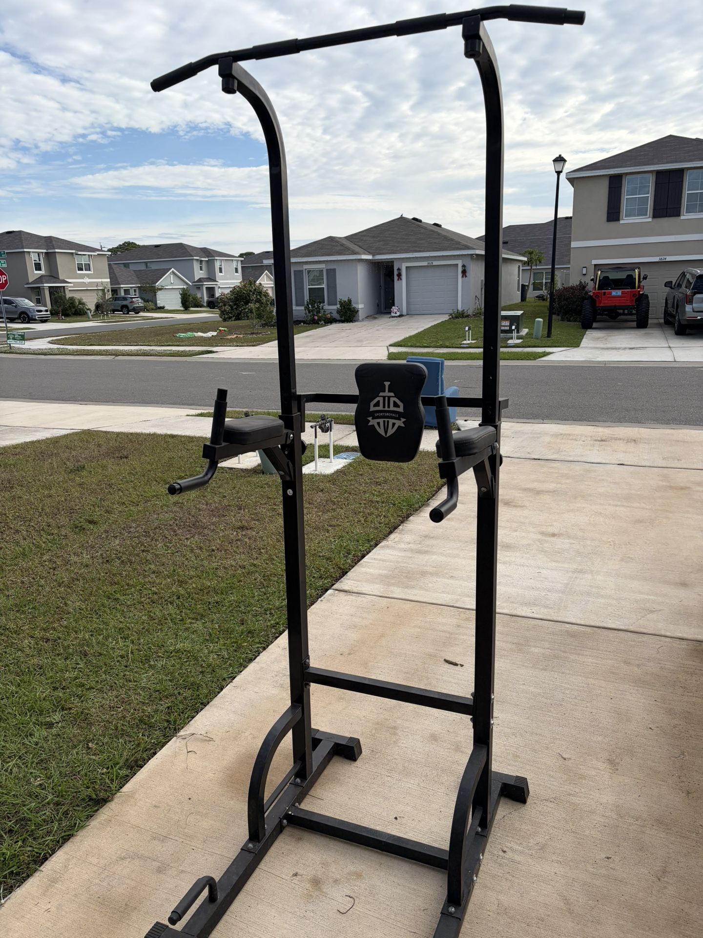 Pull Up/Dip Station Adjustable With Marcy Bench w/ Leg Extension/ham Curl