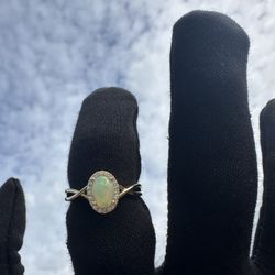 Lab Opal 10k Gold Ring SIZE 6.75