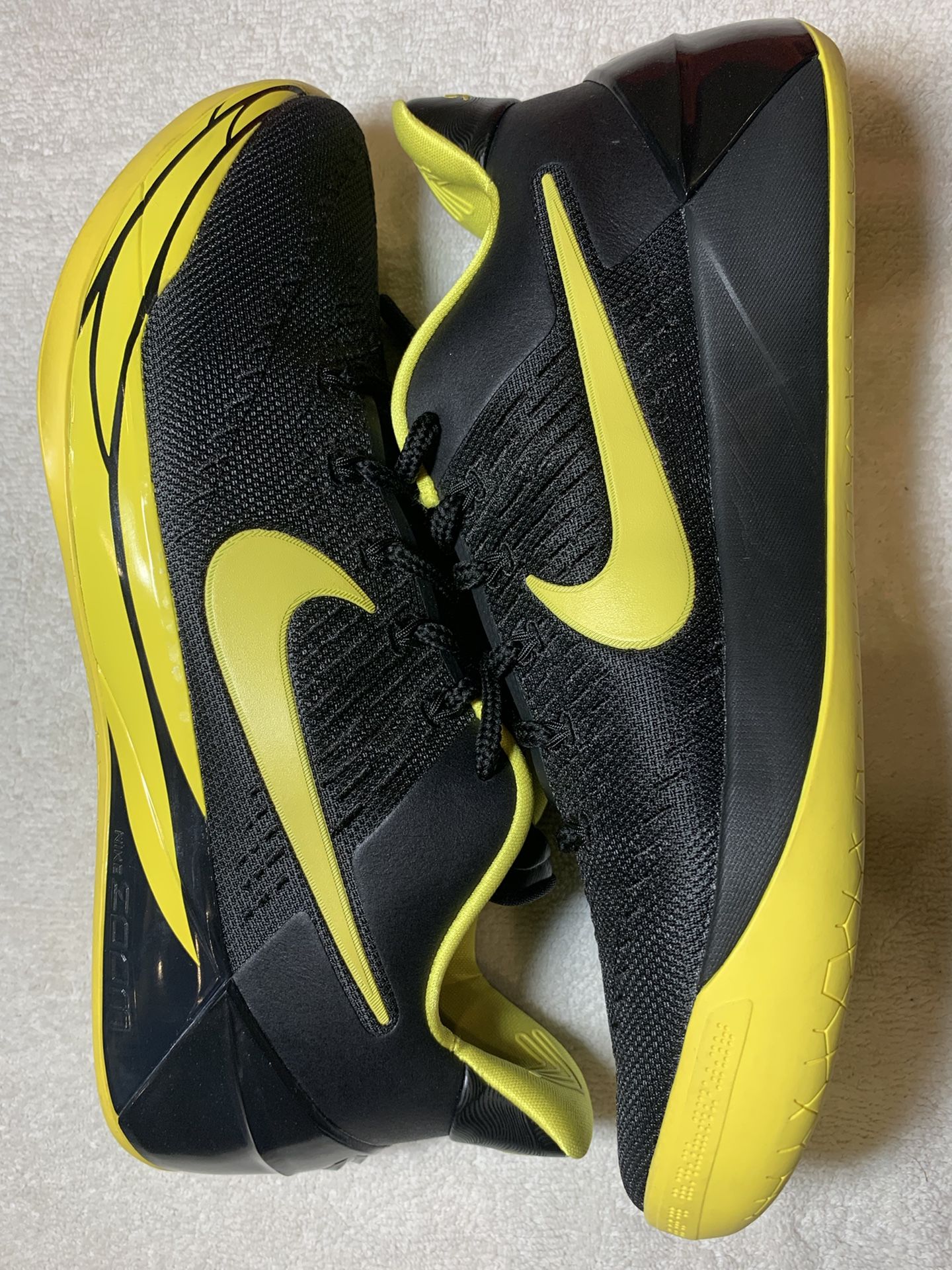 Nike Kobe “Oregon”