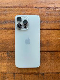 iPhone 15 Pro Max