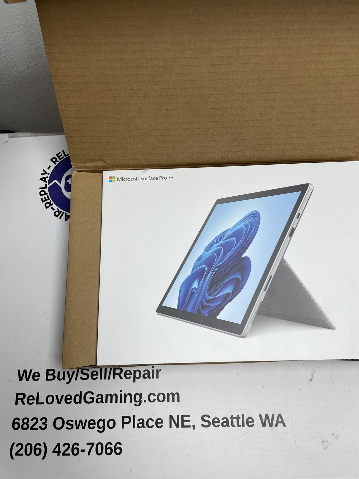 Microsoft Surface Pro 7 Plus - i7, 256gb, 8gb - Like New - With Pen