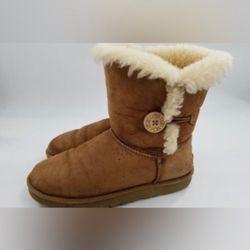 UGG Bailey Button II Short Boots
