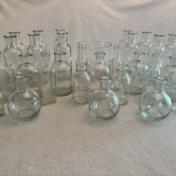Set Of Clear Bud Vases