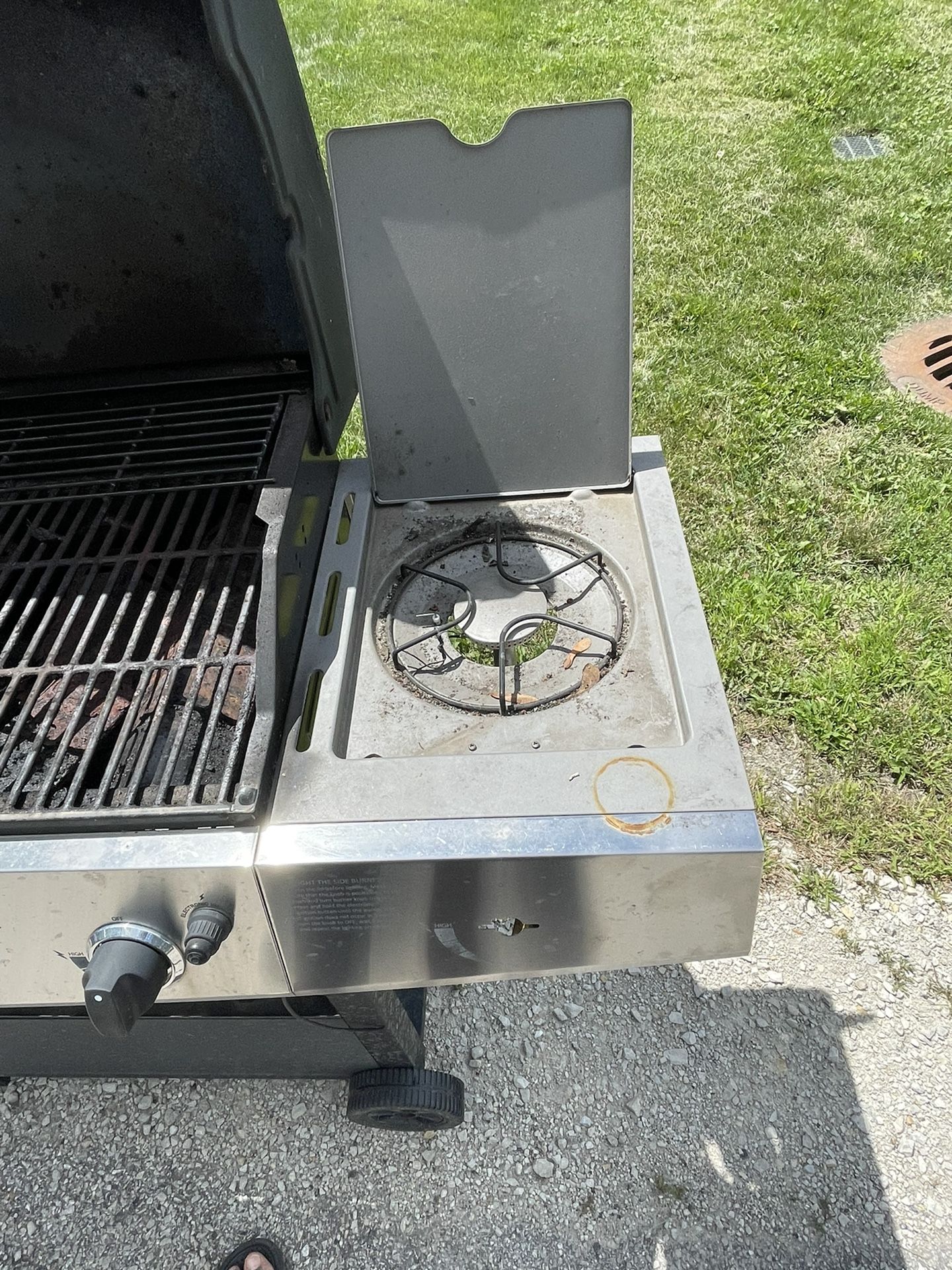 Savor Pro Grill for Sale in Willowbrook, IL OfferUp