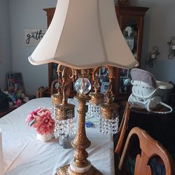  BEAUTIFUL  ANTIQUE  LAMP  WITH  5 LIGHTS  SOLID BRASS  AND MARBLE  LOTS  MORE 