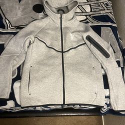 Kobe Grey Fleece Nike Tech (Medium Tall)