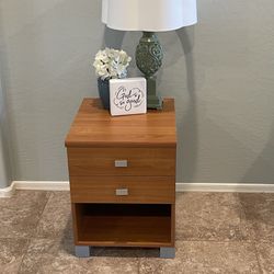 GILBERT: Single (1) Night Stand