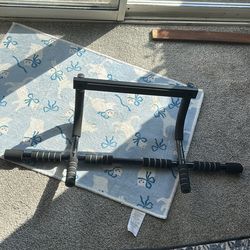 Brand New door frame pull up bar