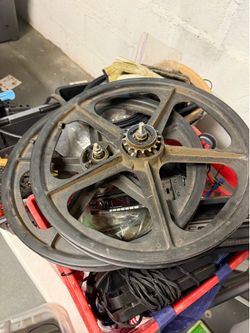 85 black skyways.   Rare black with freewheel cane off hutch