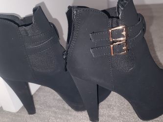 Black Boots Size 6.5