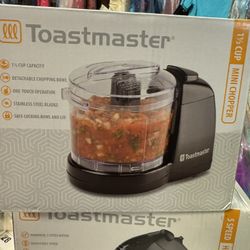 Mini Chopper Perfect For Smaller Kitchens 1 1/2 Cup Capacity Perfect For Chopping Onions And Other Veggies 