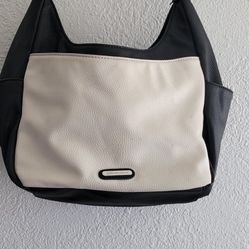 BEAUTIFUL BAG ELEGANT BLACK AND WHITE