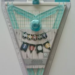 We R Memory Keepers Banner Punch Board