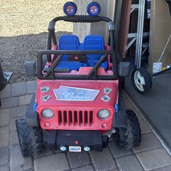Kids Rideable Spiderman Jeep