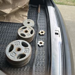 EZ curl bar with weights