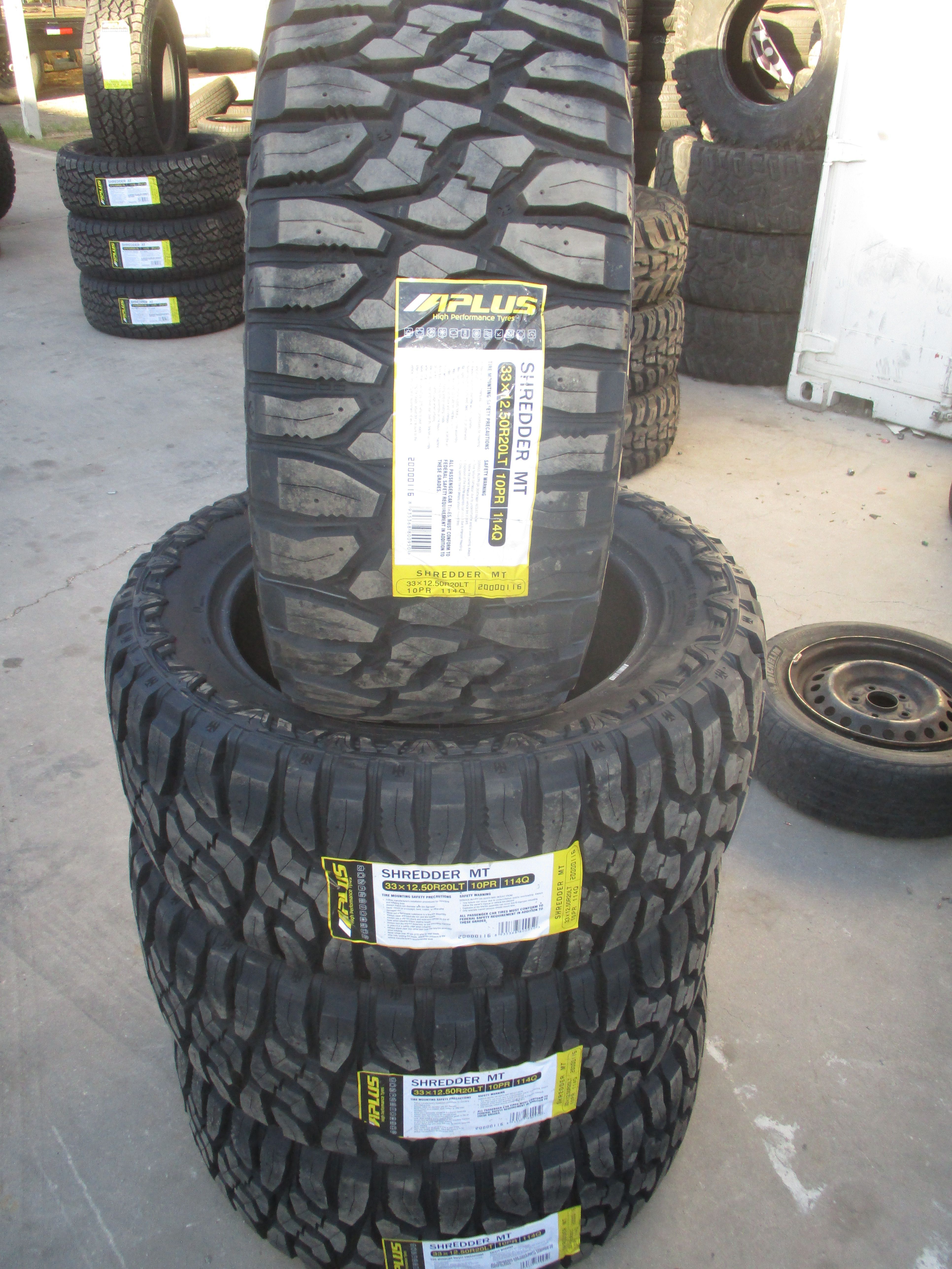 33x12.50R20 LT New Aplus Shredder Mud Terrain 10 Ply Tires